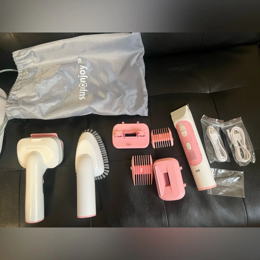 Vacuum for pets and clipper for grooming Dogs and Cats.